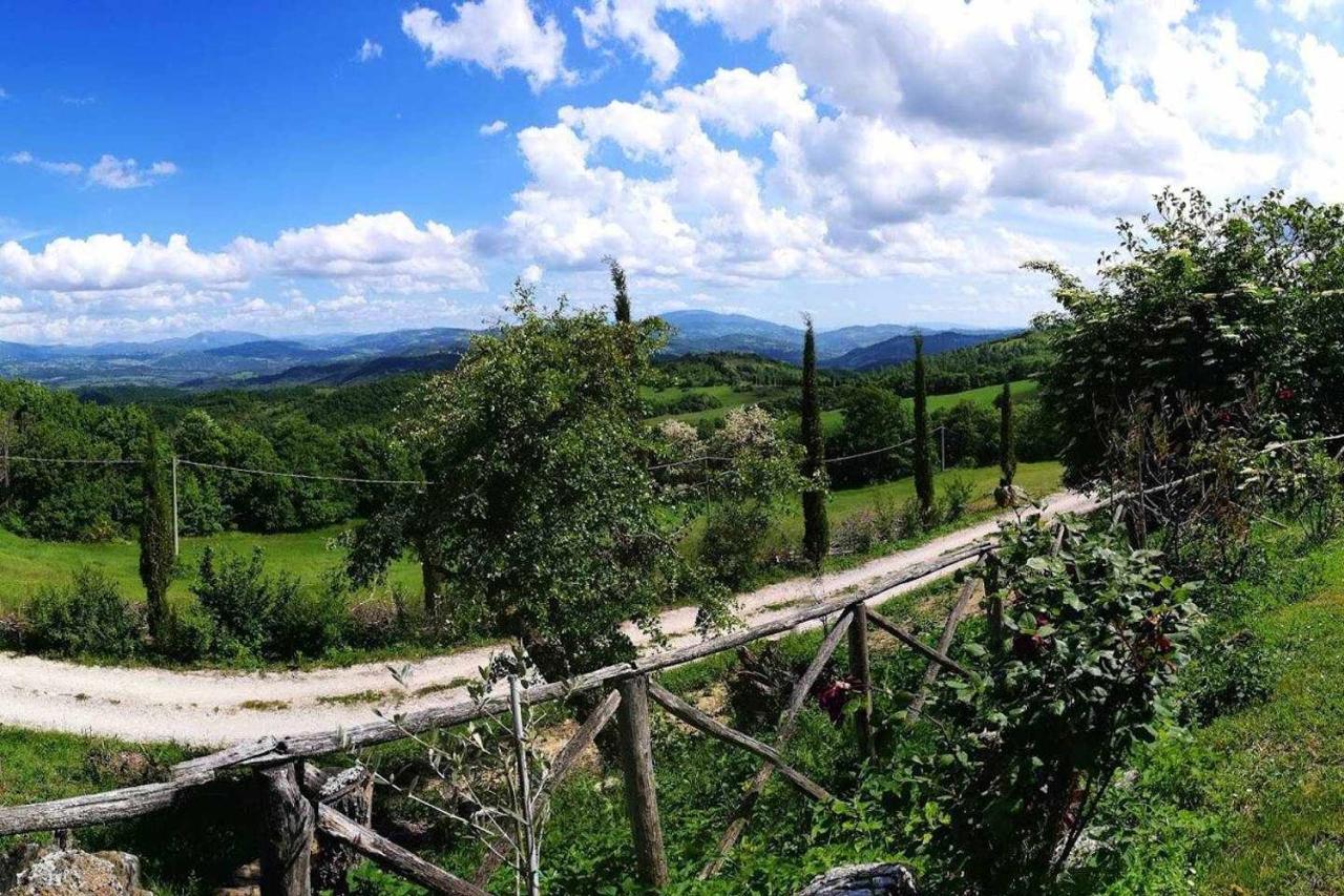 Villa Agriturismo Montesalce Gubbio Exterior foto