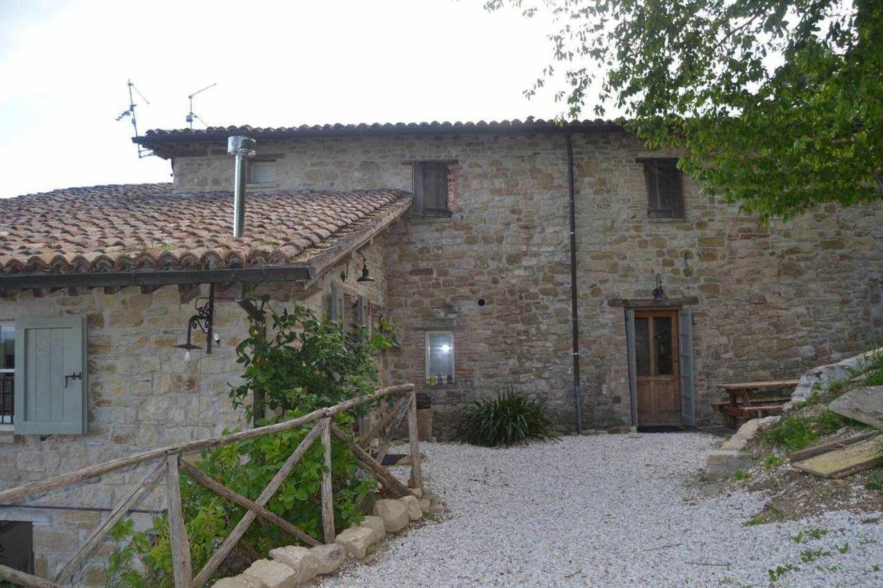 Villa Agriturismo Montesalce Gubbio Exterior foto